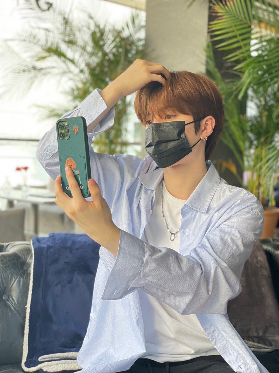 MHyunbinFrance's tweet photo. 🌕| 📸 | TWITTER
Traduction et photo du tweet de Hyunbin qui nous parle de Bingsu.🥰
©️: @RAIN_Ciipher
#MoonHyunbin #HYUNBIN #문현빈 #PRODUCE_X_101 #CIIPHER #CiipherIsComing #CPR #CiipherDebut #Pengbin🐧 https://t.co/fa0Hxk4Apf