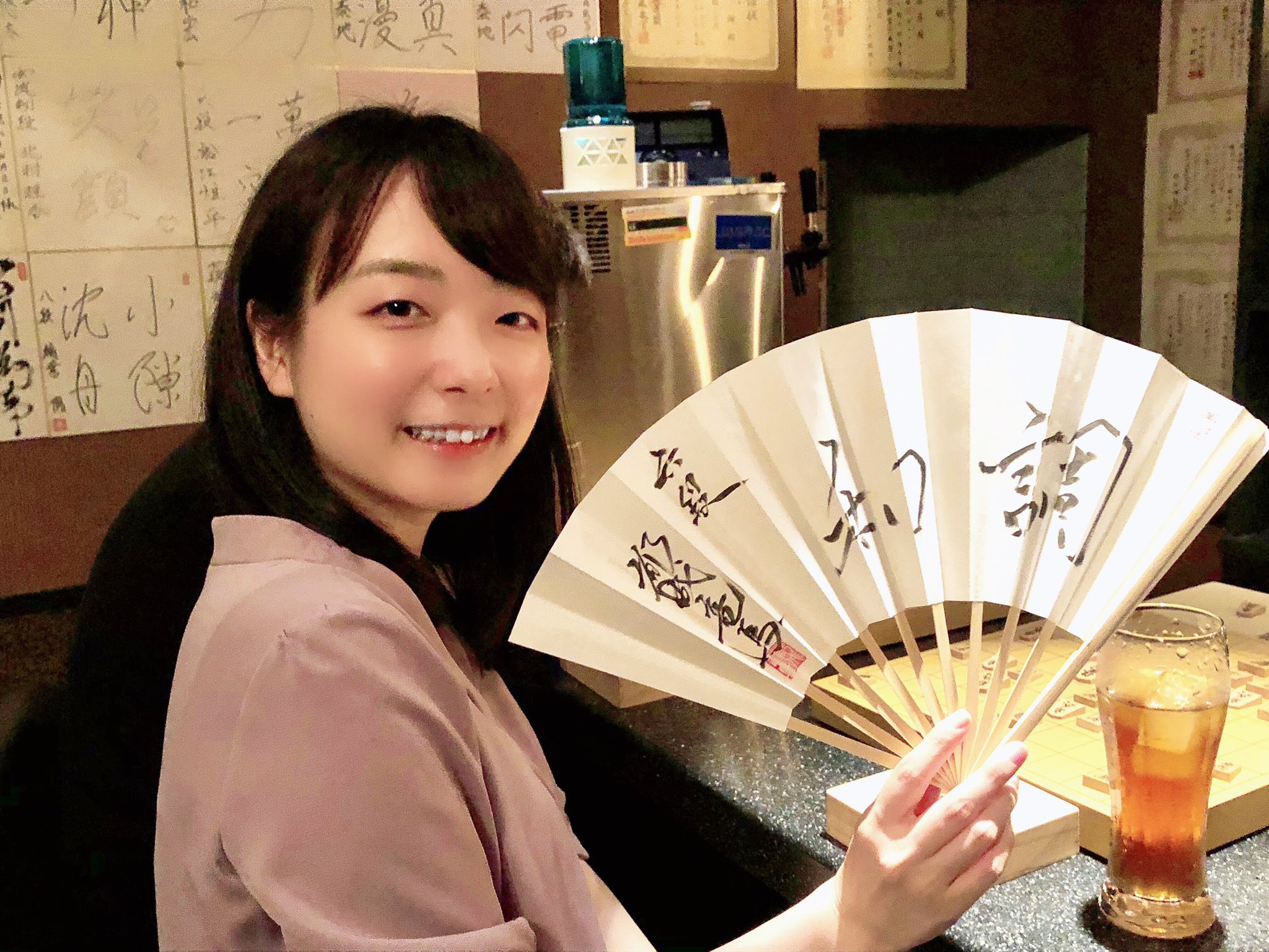 室田伊緒女流二段　直筆扇子 Amazon.co.jp: 室田伊緒女流二段 直筆 揮毫 扇子 一期一会 将棋