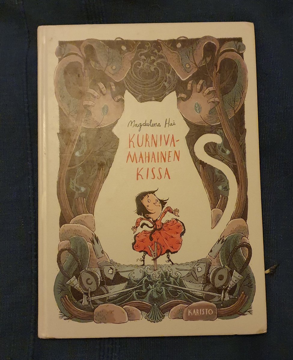aarniolinna's tweet photo. Näillä keleillä ja tällä uutisvirralla #ilmastonmuutos mietityttää myös lapsia. @magdalenahai lastenkirja Kurnivamahainen kissa tarttuu ilmastokriisin juurisyyhyn, ylikulutukseen, sadun keinoin. Viisas kirja! #kehulanupäivässä #kirjatwitter #ilmastokasvatus #ympäristökasvatus https://t.co/tBTBkCYQmd
