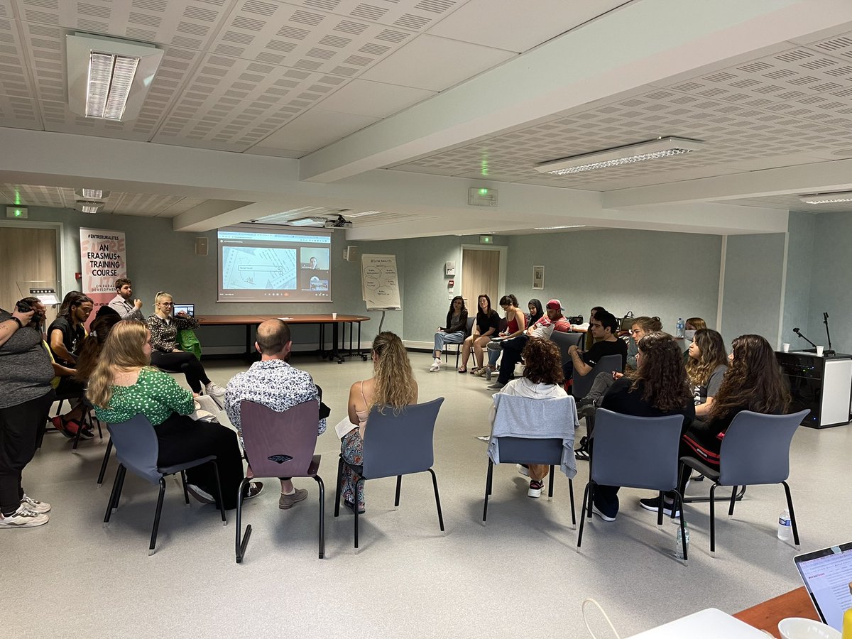 kevygilles's tweet photo. #EntreRuralités started yesterday! With 30 participants coming from rural areas in 10 European countries, we are working on how young people can contribute to rural development through grassroots initiatives.
#jeunesse #youthwork #erasmusplus
@GEYCRomania #associationresopa https://t.co/oq1Jsrbv4w