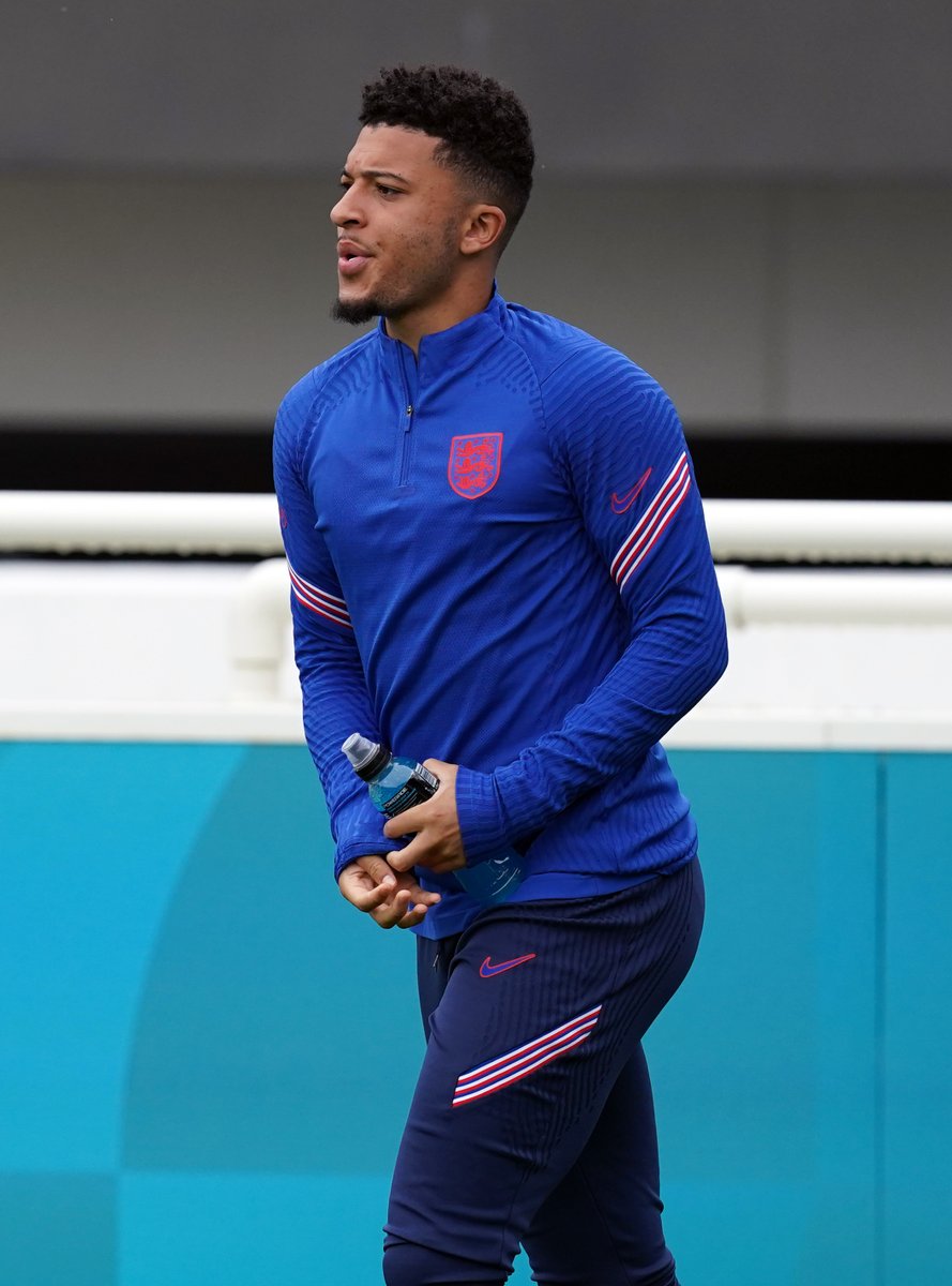 sportbible's tweet photo. Jadon Sancho is in line to start for England against Ukraine tonight 🏴󠁧󠁢󠁥󠁮󠁧󠁿 https://t.co/Ec2Ea9loJe