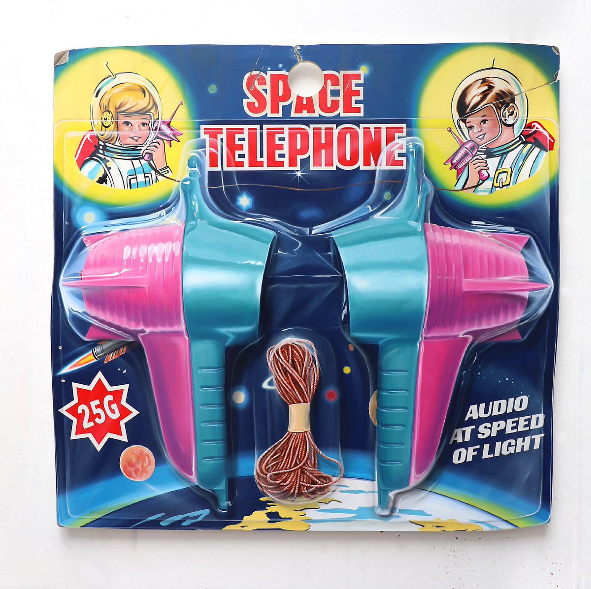 leonkeer's tweet photo. ‘25th Generation’ new painting at FORCED PERSPECTIVE show @WanrooijGallery acrylic on hand cut wooden panel 122 x 117 cm #forcedperspective https://t.co/GhmkWpxARs