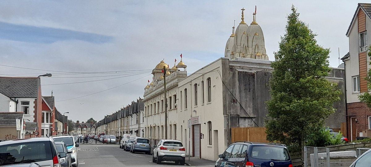 of_landscapes's tweet image. Thanks to Pradyuman &amp;amp; the Shree Swaminarayan Temple #Cardiff for such a warm welcome. Wales' largest Hindu temple was converted by the community from an old club - a current project is turning downstairs into a wellbeing centre #hiddenwelshtreasure
@faithtourism1 @VisitCardiff