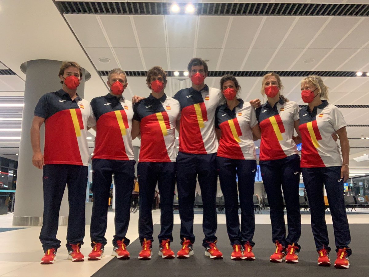 👌 El equipo español de eslalon acaba de aterrizar en Tokio.

👉 Sus sueños son los nuestros.

😍 Tan solo faltan 20 días para que arranque #Tokio2020