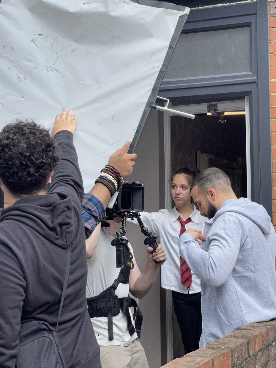 FranFrankcom's tweet photo. On set !!! Yay! Having an awesome day with Shibbydoodah Productions. https://t.co/deLLnNOCiE