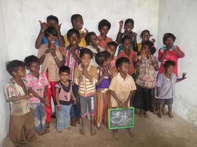 Jay63405700's tweet photo. Me n my team on mission 2 spread goodness in society which they deserves but in COVID missing the world's best n honest smiles on faces But v r determined 2 support people to grow through Education
#BackToTheGoodDays #WoBhiKyaDinTheWithFinvasia
@Sarvjeet29 @ShoonyaApp @FINVASIA https://t.co/TpGLGXqnJt