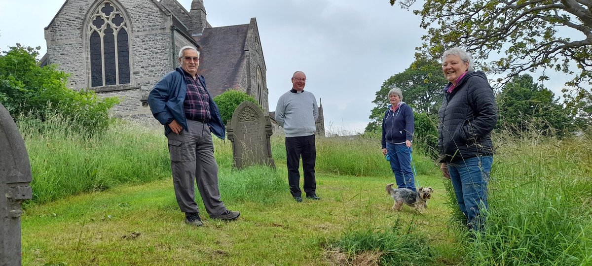 of_landscapes's tweet photo. thanks to #FriendsOfStAugustines #Penarth an early morning visit to the grave of #JosephParry composer of the tune that became a National Anthem across southern Africa #hiddenwelshtreasure https://t.co/3QgpN3dAvP #NkosiSikelel @LlandaffDio @WG_Culture @visitwales @MethodistHerit https://t.co/fWEUicMwdJ