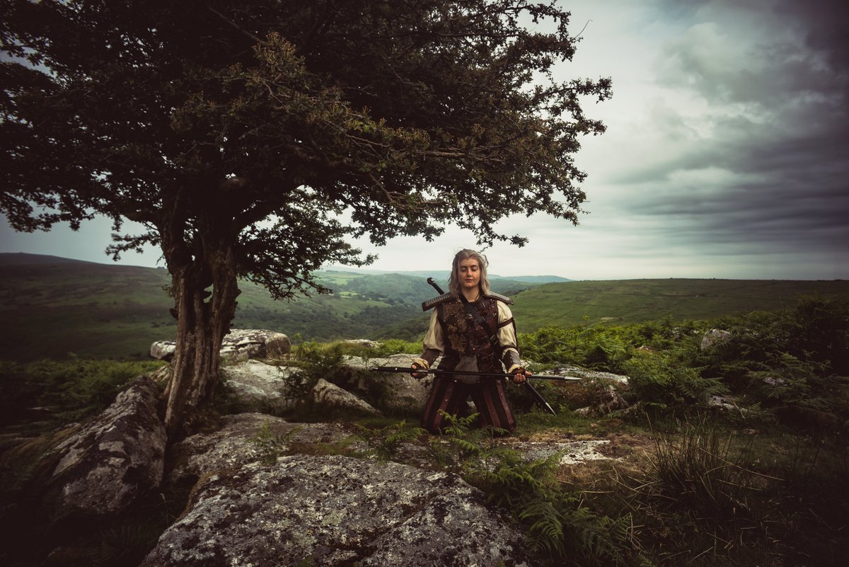 GlavindStrachan's tweet photo. Great Fun with a #witcher #themed #photoshoot working with some massively talented guys from #PlymouthCollegeOfArt on #CombestoneTor on #Dartmoor yesterday ⚔ #ThemedPhotoshoots #FantasyPhotography #MoodyPortraits #SomethingALittleDifferent #DevonPhotographer https://t.co/EFLpjIy4aI