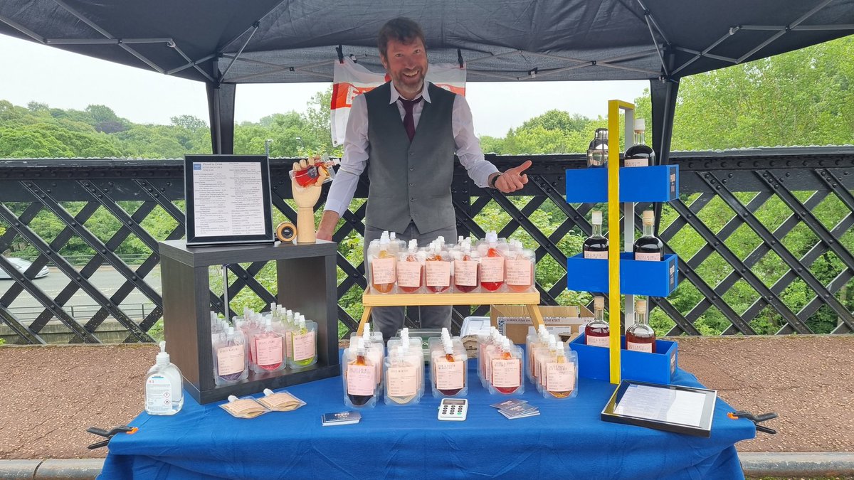Some tasty new traders <a href="/BelleHerbs/">Belle & Herbs Farm</a> &amp; #AwesomeChocolate in amongst regulars #KennedyAndRhind <a href="/Dkfs16/">david Kennedy</a> @Proudtop_drinks at Jesmond Food Market on Armstrong Bridge, Newcastle
😋😋 #shoplocal #marketsmatter
@JesFoodMkt 1st &amp; 3rd Saturdays 10-3
<a href="/FoodandDrinkNE/">Food and Drink North East</a> @NEEFM_News