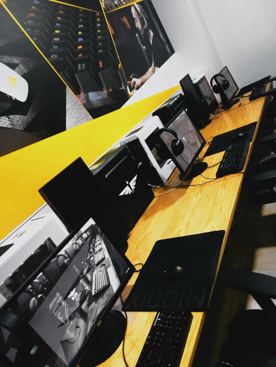 Bonito día para echar unas partidazas 😎

#FeelTheExperience #EliteGaming