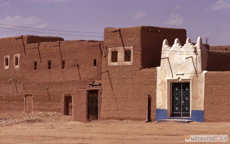 منير tweet media