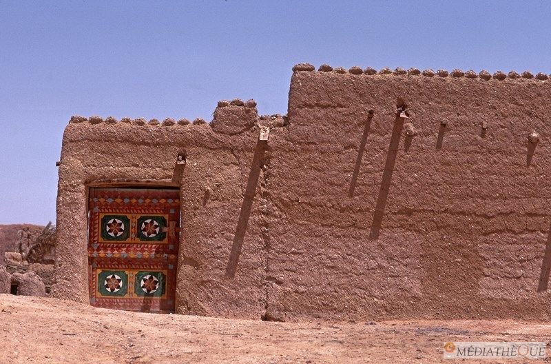 منير tweet media