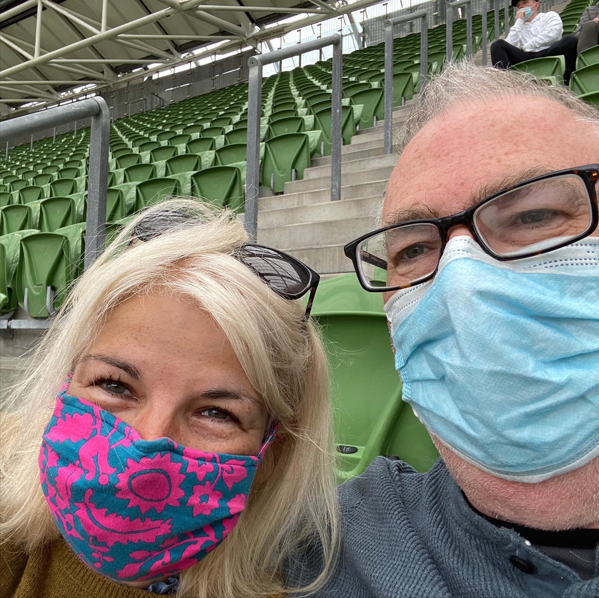 Ireland v Japan #shouldertoshoulder