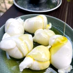 チーズ好きな人必見!出来立てモッツァレラを食べたいならここ!