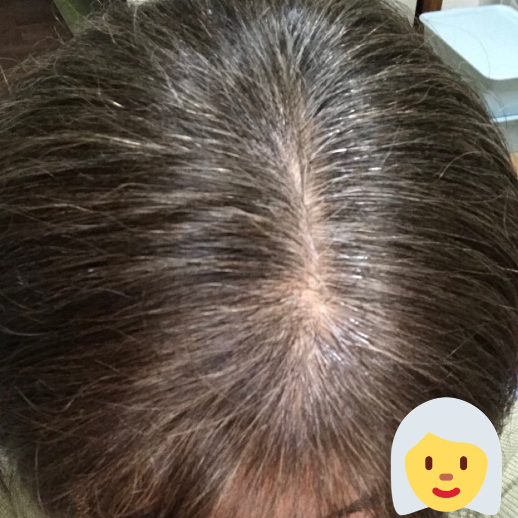 しぃたけ こんなん出ました 分の場合 トリートメントゆすいだ感じ 髪の毛きしまず 乾かして指通りすべすべ 色はうっすらね エンシェールズ ココナッツブラウン 白髪にどれくらい入るか カラーバター T Co Nyesdf0iml Twitter