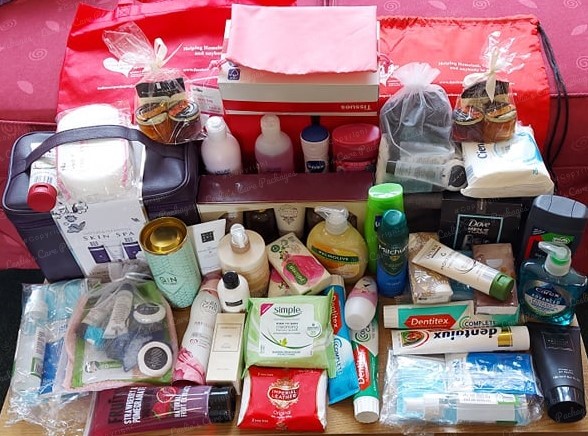LcPackages's tweet photo. So today I prepared a #toiletryparcel, and dropped off for the elderly couple living in a #carehome.. thanks to all our #supporters for donating these items so that we can help the most #vulnerable

#viscommunitypantry https://t.co/8mvhH1Xc3v