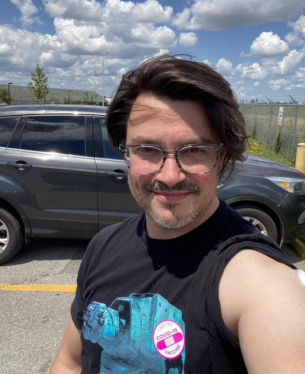 glasneronfilm's tweet image. Double vaxxed baby!
My only symptoms are relief and gratitude. #getyourshot