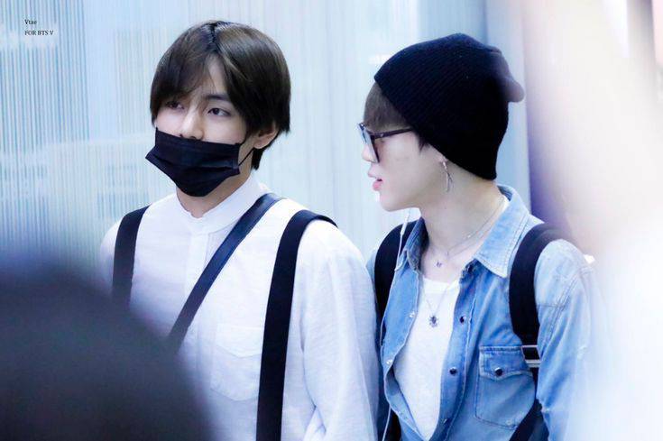 95zhourly's tweet photo. 💗  #VMIN #구오즈  https://t.co/y7uC7cjWMC