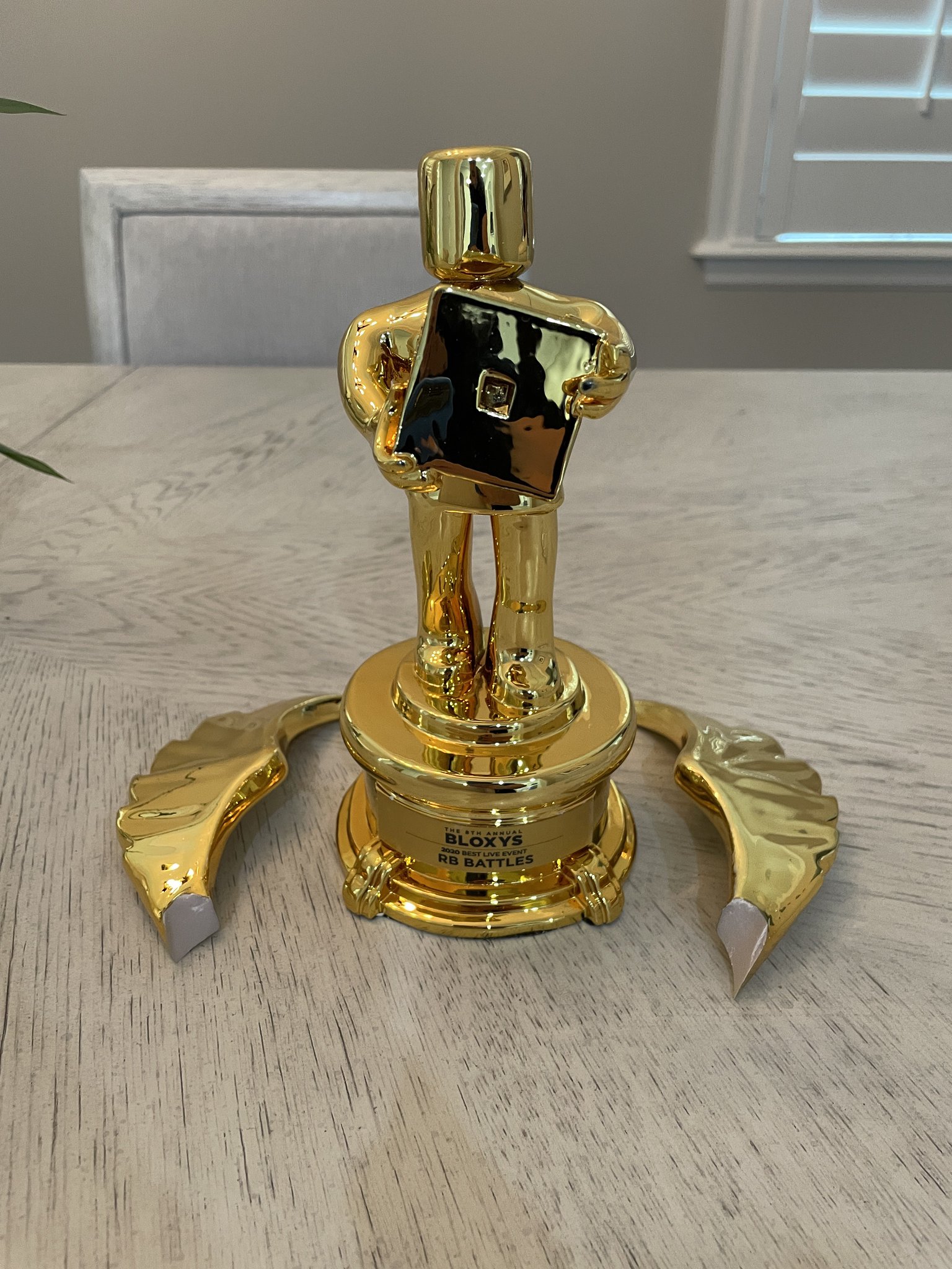 Rb Battles On Twitter We Just Received Our Bloxy Award For Best Live 