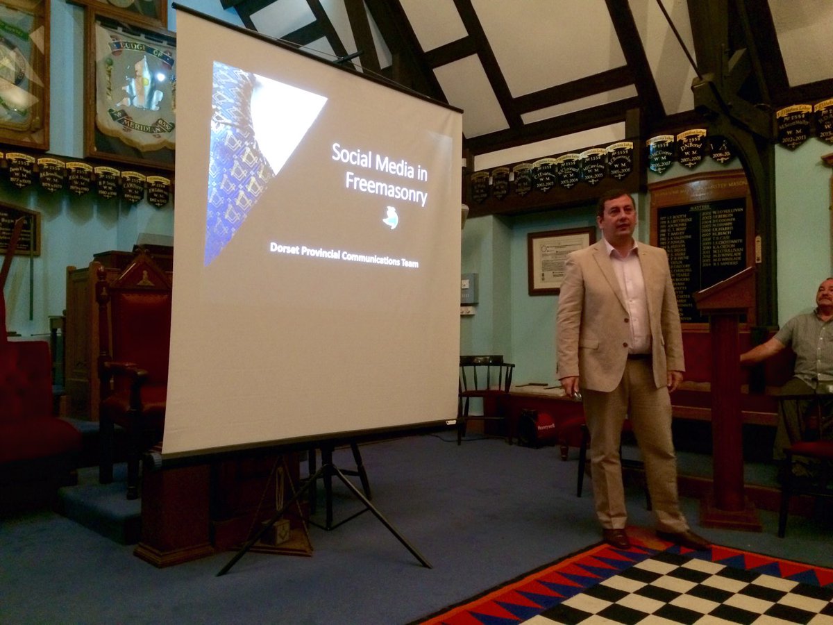 Our Provincial Comms Officer; six years ago today; delivering a talk on Social Media to the Twitterati! ⁦<a href="/sialialodge7326/">Lodge of Faith & Friendship 7326</a>⁩ ⁦<a href="/WorvellMichelle/">Michelle Worvell</a>⁩ ⁦<a href="/Dorsetprovcomms/">Dorset Freemasonry PCO</a>⁩