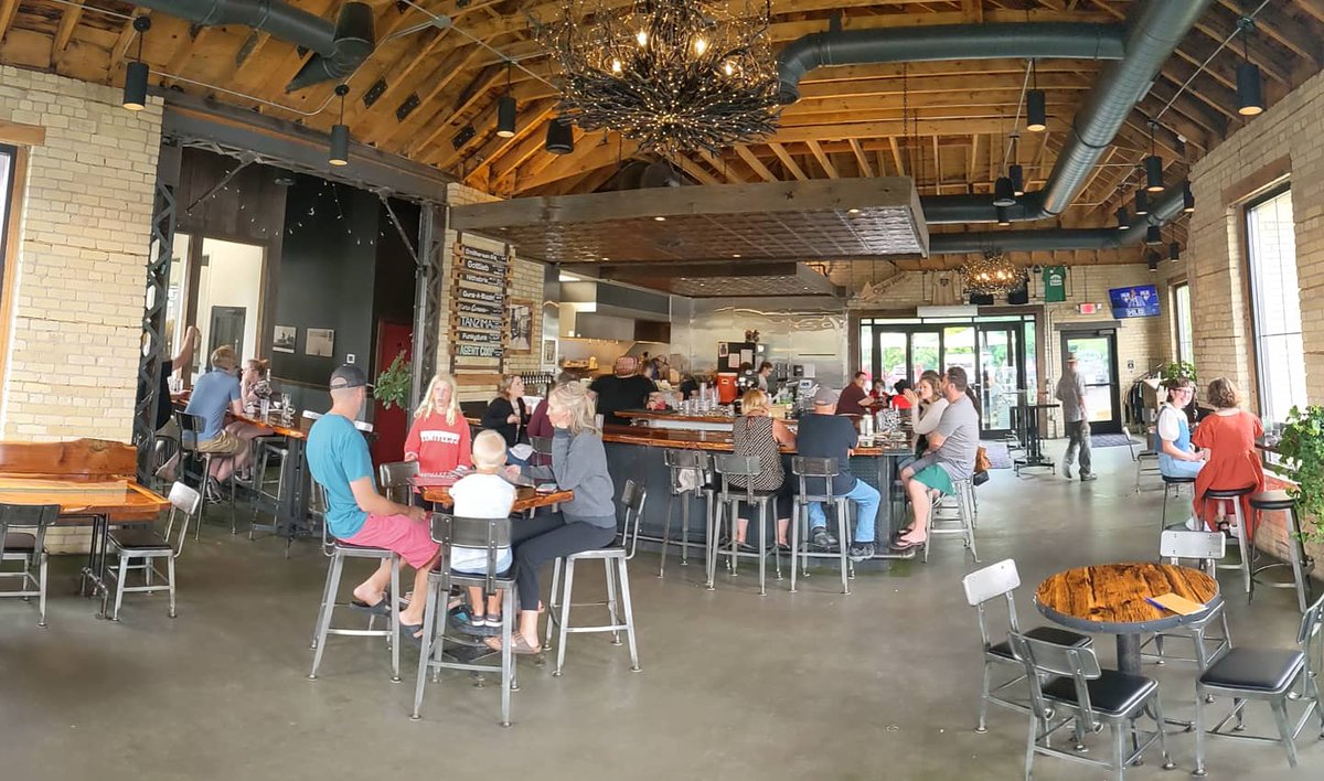 brewerytravels's tweet photo. Brewery 674: @Tanzenwald. Northfield, MN. Fav beer: Captain Aure (Salted Grapefruit IPA). Originally built in 1887 as the city's municipal water building, this structure would also become a creamery before opening as a brewery in 2017. Cool exposed beams and hanging tin ceilings. https://t.co/xjGBqCAcaB