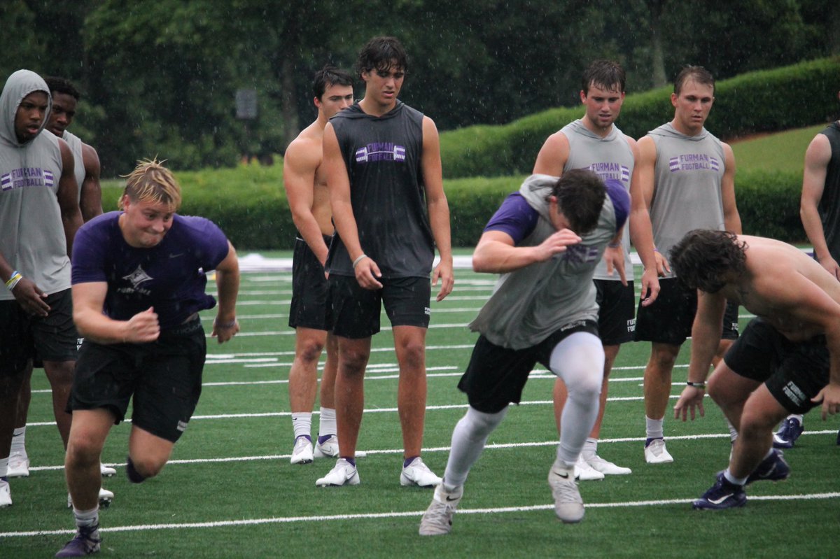 PaladinFootball's tweet photo. Getting better 𝐓𝐎𝐆𝐄𝐓𝐇𝐄𝐑 👏👊

#FUALLTheTime I #EliteIsTheStandard https://t.co/ABKi80Hgip