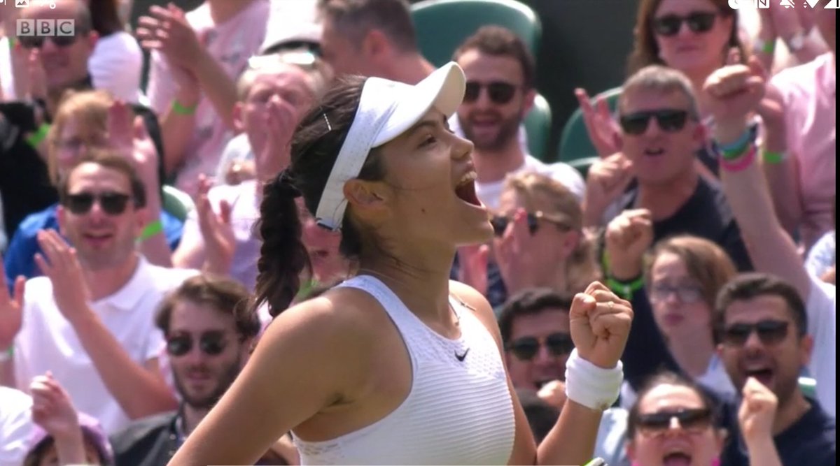 NewsteadWood's tweet photo. Absolutely stunning! @EmmaRaducanu #Wimbledon #WeAreNewstead https://t.co/NaztMpKGur