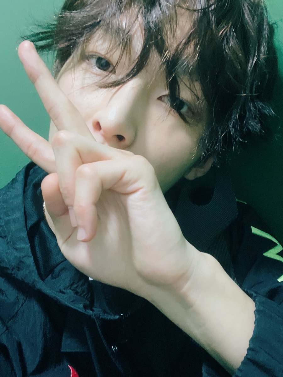 rowoon9687's tweet photo. 사랑하는우리백쭈옹아
#백주호_생일이다_건들어_잔배
스물여섯번째생일을축하해
#HAPPYZUHODAY
오늘도내일도꽃길만걸어
@sf9official https://t.co/75080iEYR5