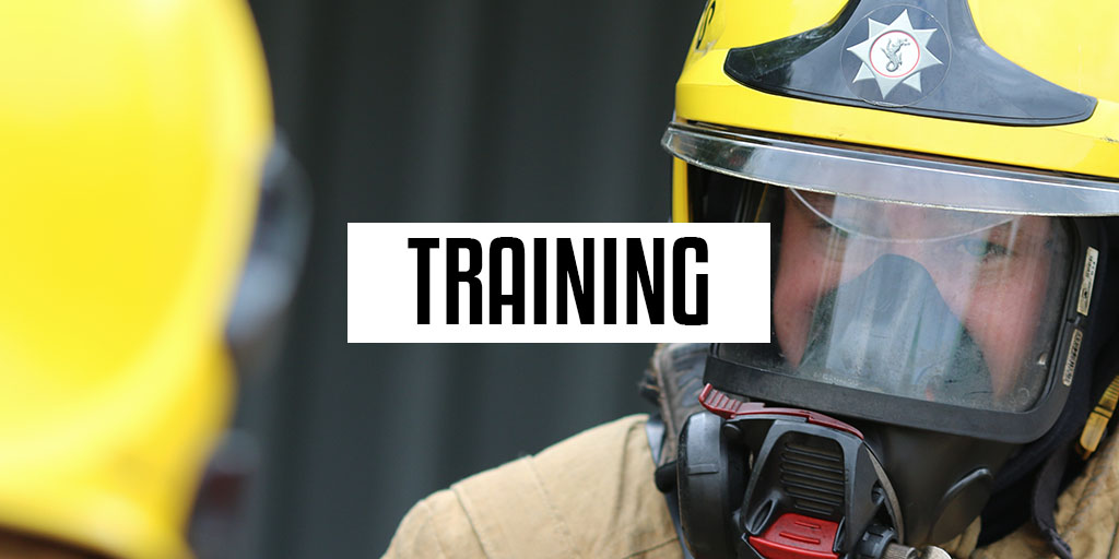 NorthSom_Fire's tweet photo. #BlueWatch have been training with more equipment from our Rescue Pump today. We have been using Static and Dynamic stabilization and Air bags, to create safety cells and lift vehicles. #Training #FireService #Weston #18Blue @AvonFireRescue https://t.co/tHYoCZtaFh