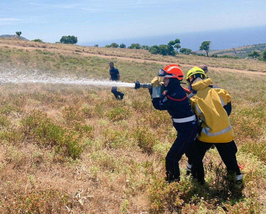 SIS_2A's tweet image. Stage FDF1 à Piana.
Sapeurs-pompiers et forestiers-sapeurs, une action commune tant dans le domaine de la formation que de la lutte et la prévention contre les incendies. 
#spinghjifochidicorsica è #forsap, inseme pè a salvezza di l&apos;ambiente.