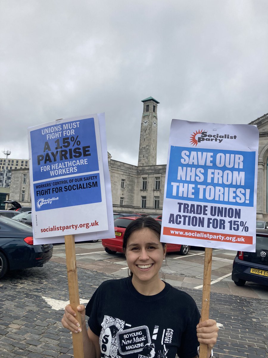 SouthernSP's tweet photo. Socialist Party members and supporters taking part in today’s NHS day of action fighting for a 15% pay rise, an end to cuts and privatisation. Build for a trade union led national NHS demo and prepare for national strike action. #southampton #NHSPay15 #NHS #NHSBirthday https://t.co/BPKF7U2BFm