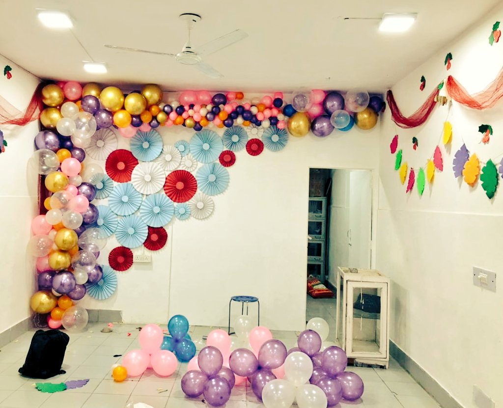 TheSpotlightPr2's tweet photo. #BirthdayDecoration https://t.co/qIknJ0xwsW