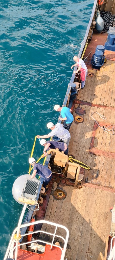 CaptFrazer's tweet image. Thanks to our eagle-eyed 2nd mate we made a quick stop and recovered this large piece of #floatingplastic on our way across to #Barra 
#ForTheSafetyofAll