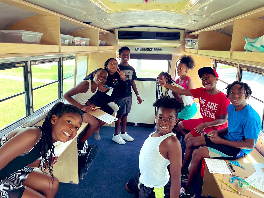 WoodmoreEagles's tweet photo. Third grade teachers @bri_howard and @callie_hbarrett had a great first time on the Mobile Learning Lab exploring space and making rockets at the Brainerd Center with students this week! #WoodMOREleads https://t.co/CXw8pC5QO8
