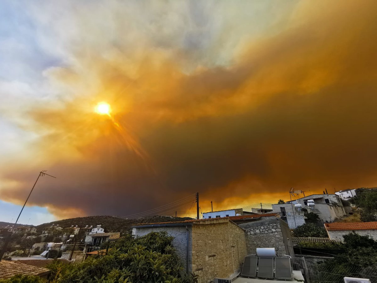 #Arakapas village burning view from #Skarinou #Cyprus #fire