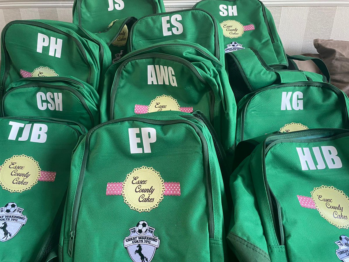 Delighted to be supporting Great Wakering Colts YFC by supplying the team with their personalised kit bags. 'Come on the Colts' <a href="/GWRovers/">Gt Wakering Rovers</a> @wakering_u <a href="/WakeringWfc/">Wakering WFC</a> <a href="/essexfootball/">Essex Football</a> @ESFCombination <a href="/GaronClub/">Garon Park Walking Football Club ⚽️</a> <a href="/ELRFootball/">Grassroots Football Show</a> <a href="/SUFCRootsHall/">Southend United FC</a> <a href="/WHUFoundation/">West Ham United Foundation</a> <a href="/colchesterfans/">Colchester United FC</a> @east_yfc