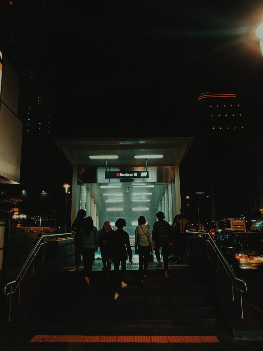 cuitanferdi's tweet photo. Jakarta,
2019 vs 2021. https://t.co/yChvvv7V2P