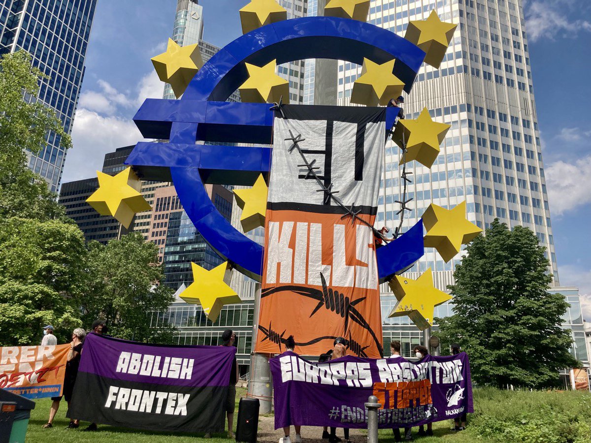SeebrueckeFfm's tweet photo. EU kills!! #StopTheKilling #SafePassageNow #EU4all #WirHabenPlatz #ffm0307 https://t.co/7SGuECPY3v