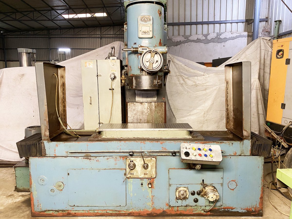 LibertyMetMach's tweet image. Vertical Surface Grinding Machine - MAS (Czech Republic) BRV 30/1 - Magnet Size 1000 mm x 300 mm

#verticalsurface #verticalsurfacegrinder #verticalgrinder #verticalspindle #surfacegrinders #surfacegrinder #surfacegrinding #surfacegrindingmachine #grinding #grindingmachine