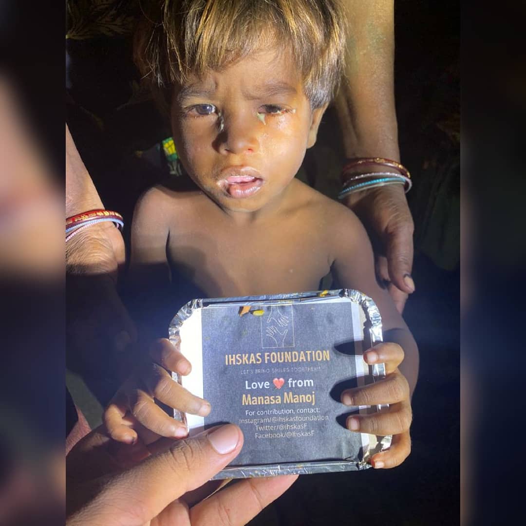 IhskasF's tweet photo. First you *PRAY* for the *HUNGRY* and then you initiate to *FEED* them. That is how a *PRAYER* works 🦋
Remember that it is difficult to learn when you are hungry. 
* HELP US IN SHARING SMILES* 😀❤️
UPI : 8528294707
#teamihskas 
#ihskasfoundation https://t.co/BkNT8zV132