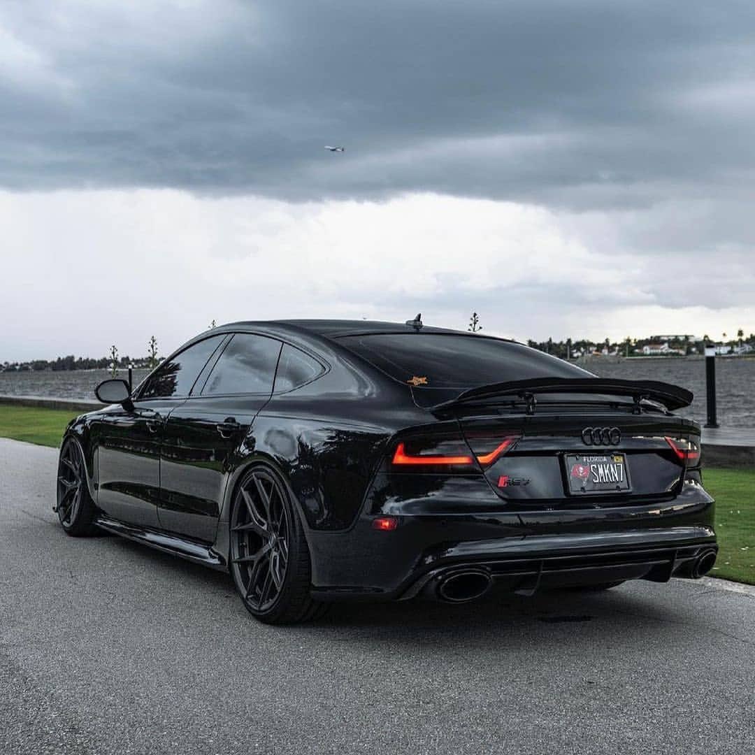 motorforms's tweet image. AUDI RS7 🖤