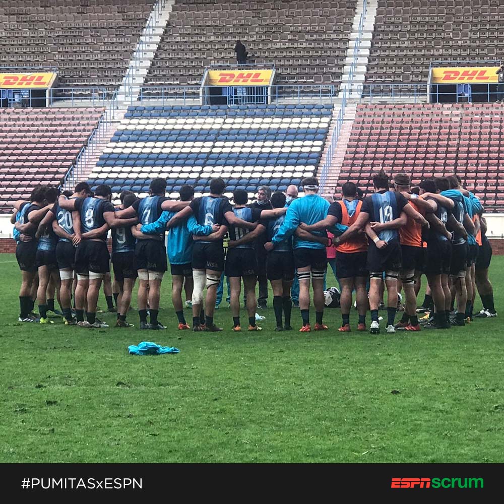 ScrumESPN's tweet photo. La ronda de #LosPumitas y #Newlands. Los chicos argentinos fueron protagonistas del último partido de rugby en el mítico estadio sudafricano, que será demolido. Privilegiados.

#PUMITASxESPN https://t.co/fxM2fUT7G7