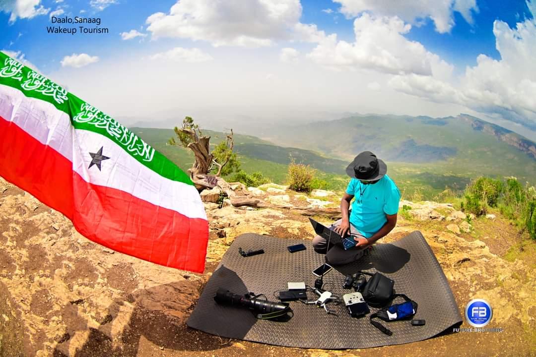 Enmohed's tweet photo. Bilicda Buurta Daalo, Gobolka Sanaag.
#SomalilandRepublic. ❤ https://t.co/pJTQMkQELP