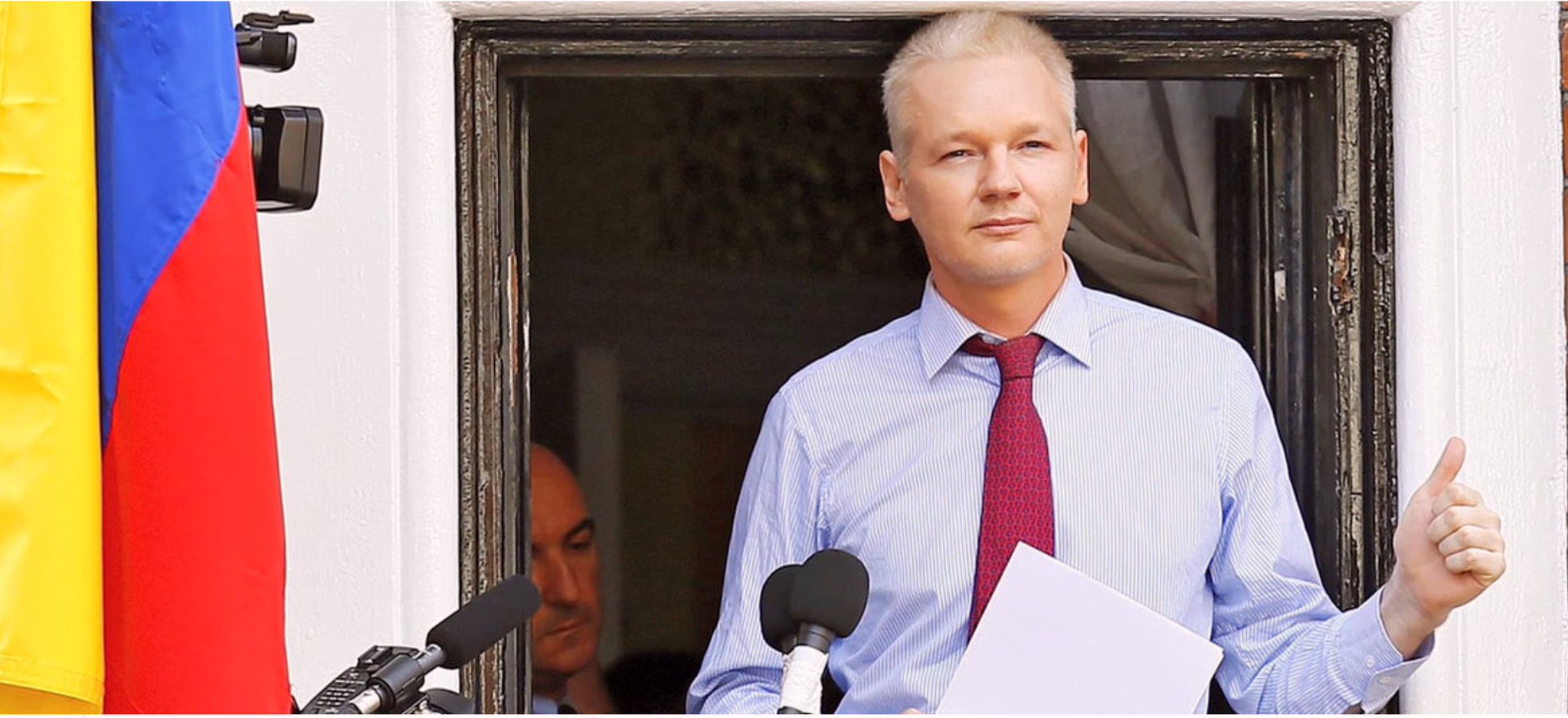 Happy birthday to Julian Assange! King of controversial world.  