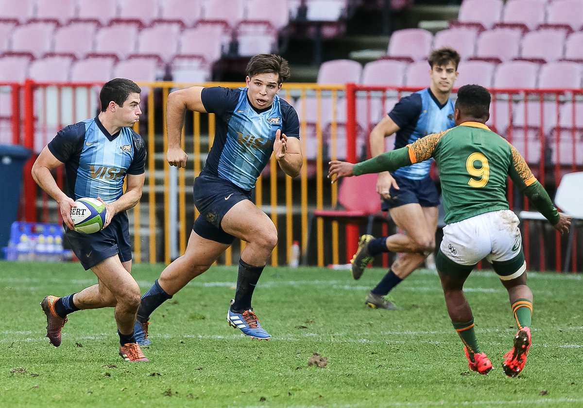 ¡LOS PUMITAS SE QUEDARON SIN PREMIO!
El seleccionando argentino juvenil de rugby, cayó 27-9 ante los Junior Springboks por la final del U20Series. Los dirigidos por José Pellicena hicieron un gran primer tiempo ante el conjunto local; el segundo fue todo para los sudafricanos.