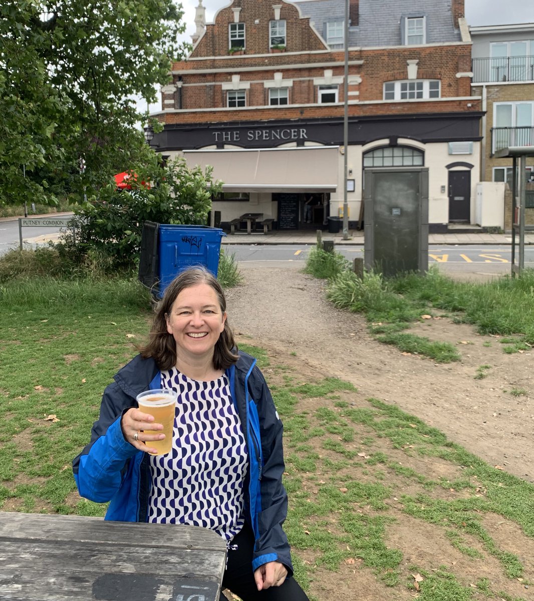 PutneyFleur's tweet photo. A big cheers to our local independent pubs on #independantsday
@TheSpencerPub #PutneyCommon https://t.co/W2KDphclIz