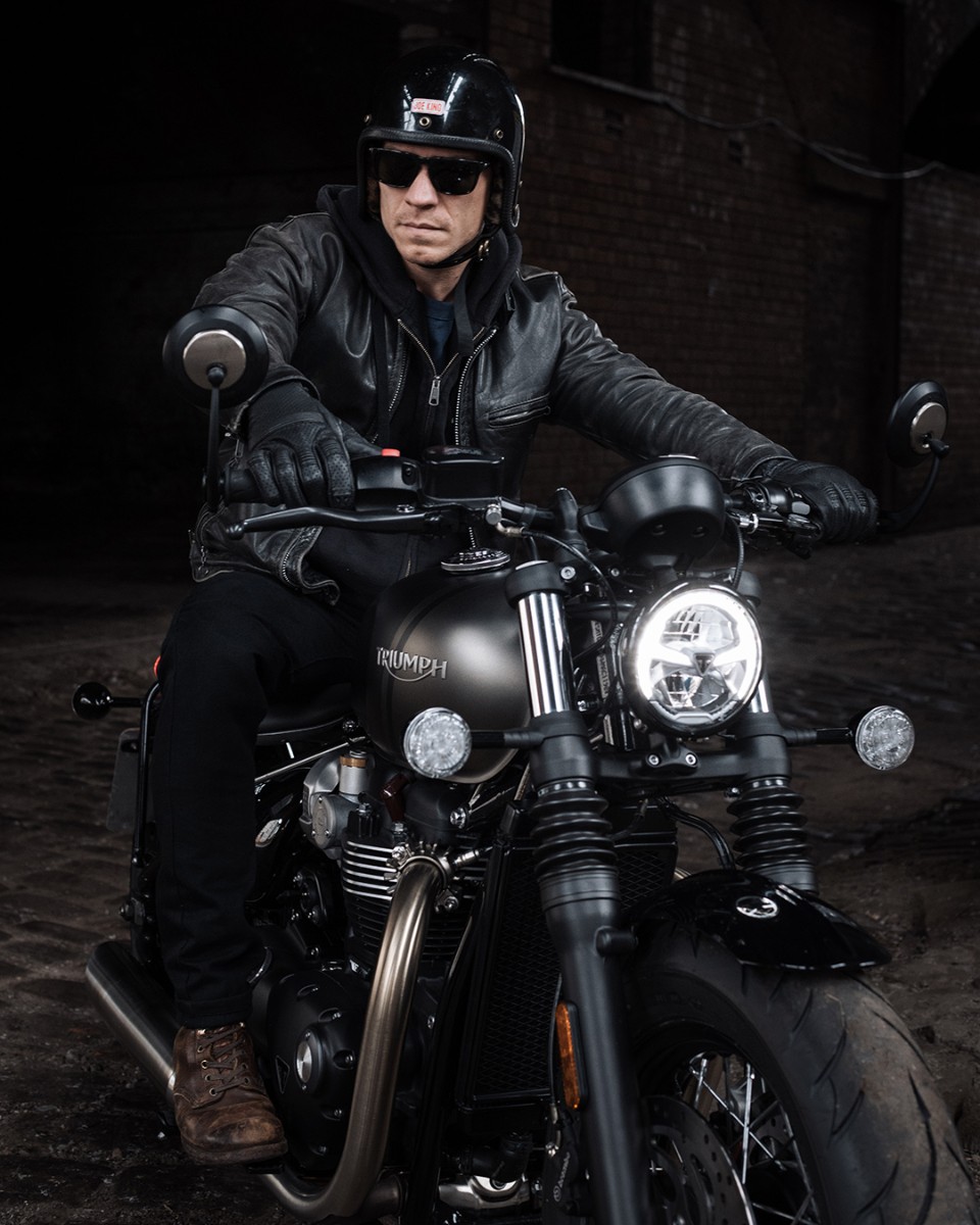 UKTriumph's tweet photo. It’s a true bobber, utterly authentic, and will take its place in a decade by decade guide in years to come as a watershed in the genre.

#ForTheRide #OfficialTriumph #BonnevilleBobber #Bobber https://t.co/PxYQnNvRqA