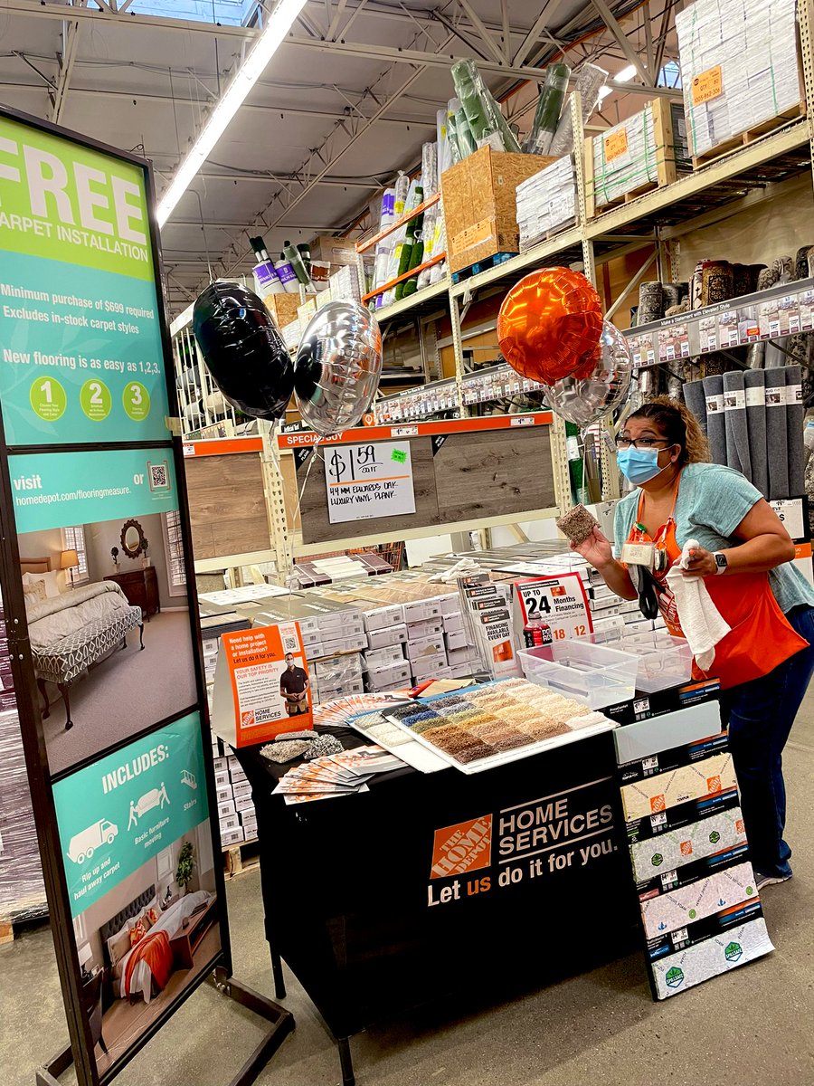 Stop by 6646 to see Stephanie demo our lifeproof products for its durability and quality! 💥🌟 #pipelineisourlifeline @PS_RSM <a href="/DennisTaylorHD/">Dennis Taylor HD</a> @downeypackerfan <a href="/Steven_Mousseau/">Steven Mousseau</a> <a href="/SilverFoxTHD/">Gregory Schaeffer</a> @HDLMPerez <a href="/MattO_HD6646/">Matthew Ohrberg</a> <a href="/asm_6646/">Jesus Suarez</a> <a href="/Elliottwakeman3/">Elliottwakeman</a>