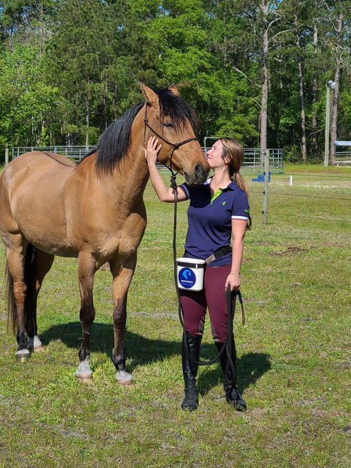 We&rsquo;re officially riding bitless and the relationship has gone from uncertainty, to trusting and connecting<a href="/tag/abundance360"class="tags"><span>#abundance360</span></a>