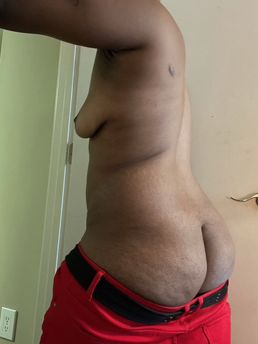 I call this one.. &ldquo;low hanging fruit&rdquo; 🍑 Wanna bite? 👀😏 .. [FREE] https://t.co/F67jh73Bz4 📲 https://t<a href="/tag/pressure"class="tags"><span>#pressure</span></a>